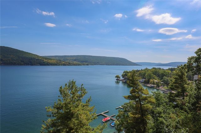 42 Cliffside Drive, South Bristol, NY 14424