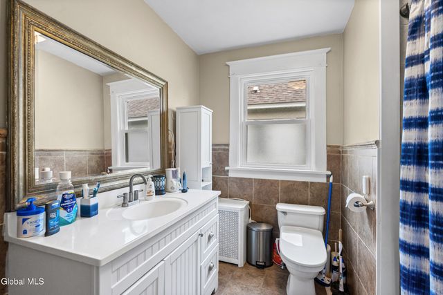 906 Altamont Avenue, Schenectady, NY 12303