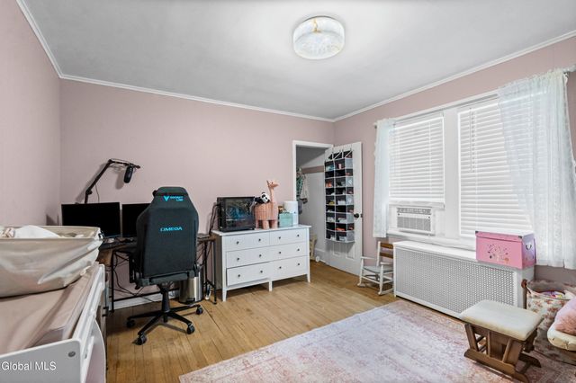 906 Altamont Avenue, Schenectady, NY 12303