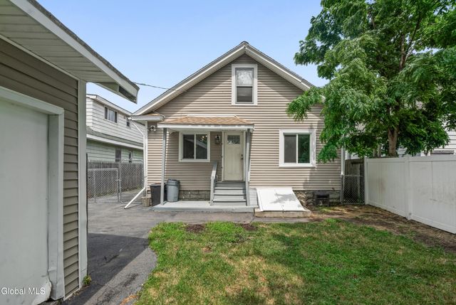 906 Altamont Avenue, Schenectady, NY 12303
