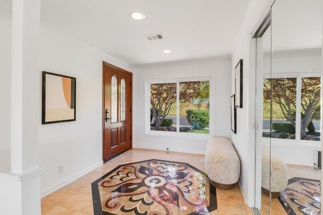 312 Baker Ct, Benicia, CA 94510