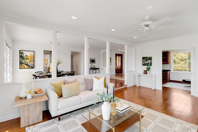 312 Baker Ct, Benicia, CA 94510