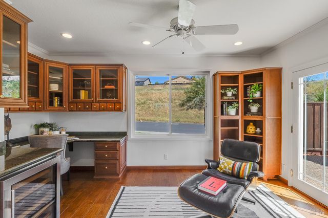 312 Baker Ct, Benicia, CA 94510