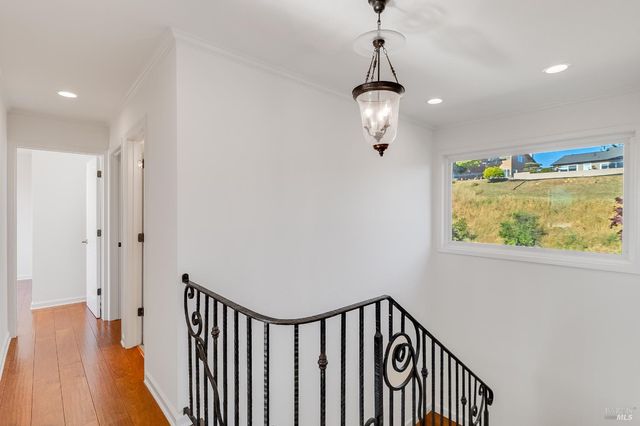 312 Baker Ct, Benicia, CA 94510