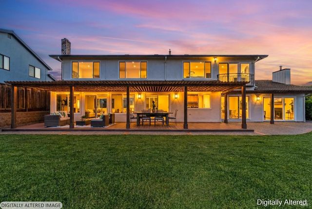 312 Baker Ct, Benicia, CA 94510