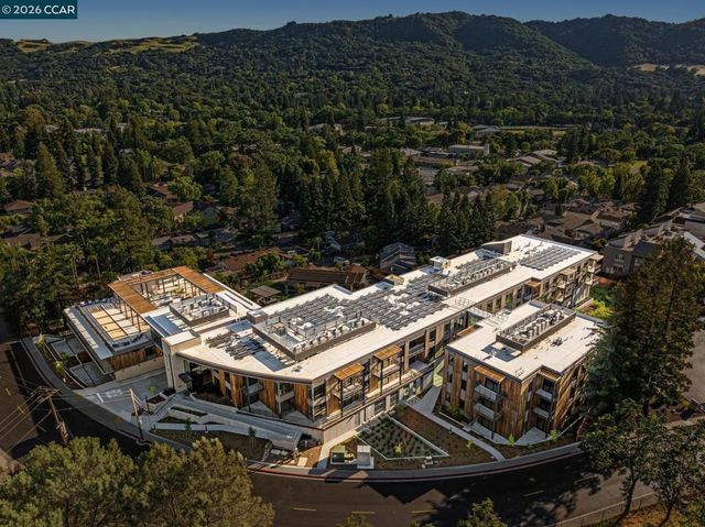 375 W El Pintado Rd 214, Danville, CA 94526