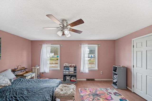 84 Century Way 84, Gardner, MA 01440