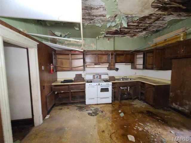 1630 Semple Avenue, St Louis, MO 63112