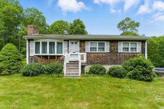 198 Homestead Ave, Rehoboth, MA 02769
