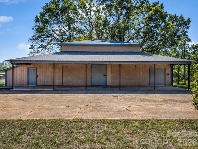 2521 Cat Square Road, Vale, NC 28168