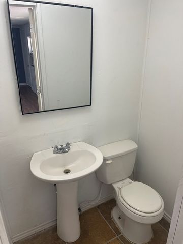 301 E Ave, Ballinger, TX 76821