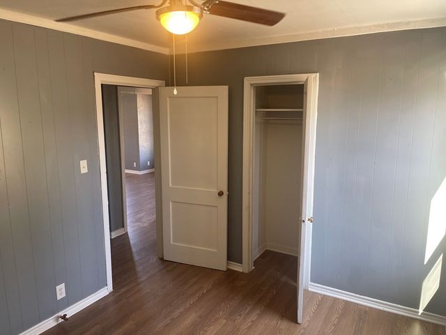 301 E Ave, Ballinger, TX 76821