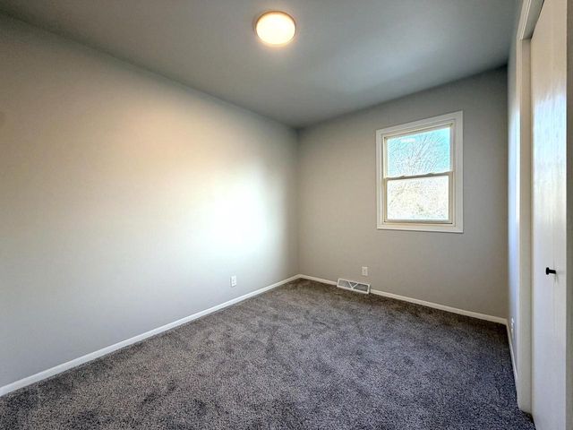 234 Wolf DRIVE, Dousman, WI 53118