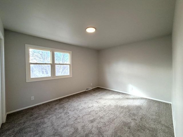 234 Wolf DRIVE, Dousman, WI 53118