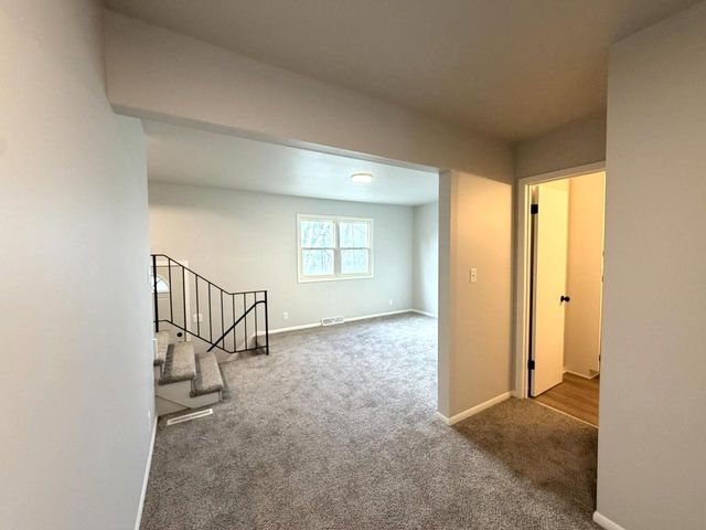 234 Wolf DRIVE, Dousman, WI 53118