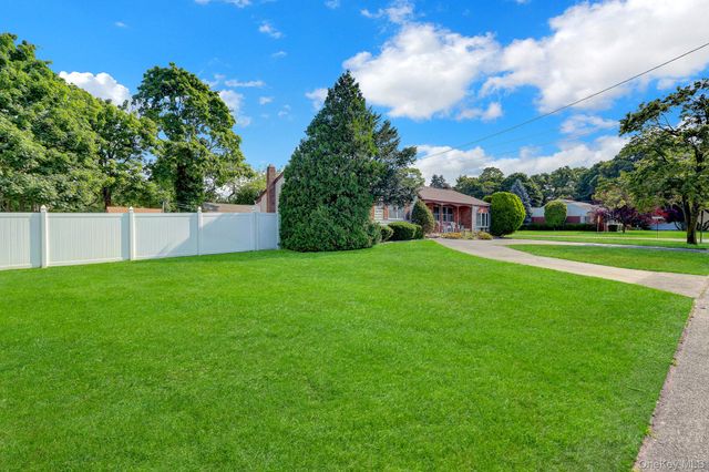 175 Franklin Street, Patchogue, NY 11772