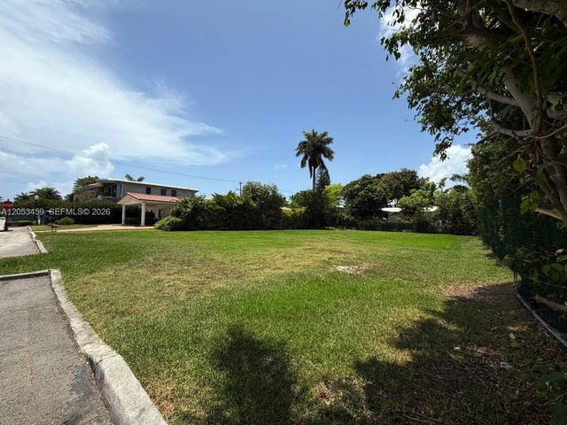 1310 95th St, Bay Harbor Islands, FL 33154