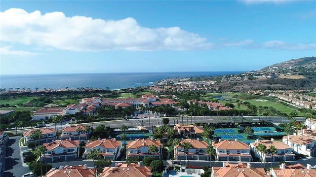 25 Centre Court 90, Dana Point, CA 92629