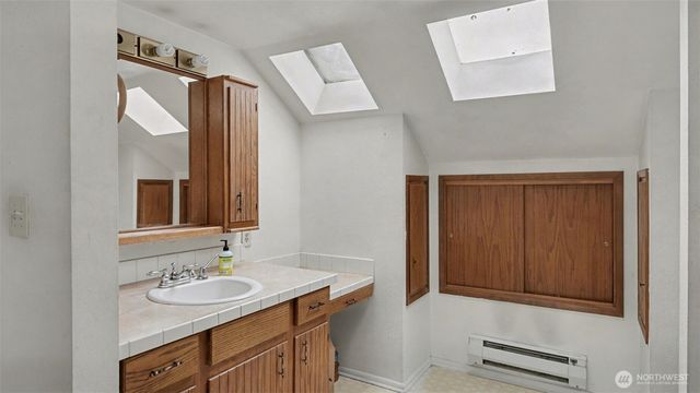 12507 50th Place S, Tukwila, WA 98108