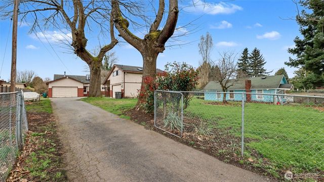 12507 50th Place S, Tukwila, WA 98108