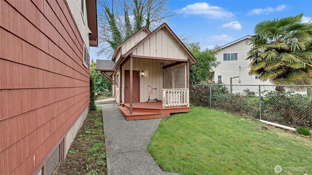 12507 50th Place S, Tukwila, WA 98108