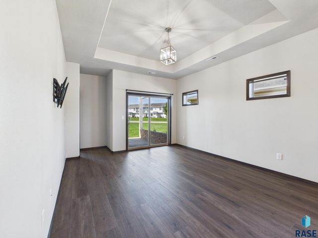 551 Ross St Street, Harrisburg, SD 57032