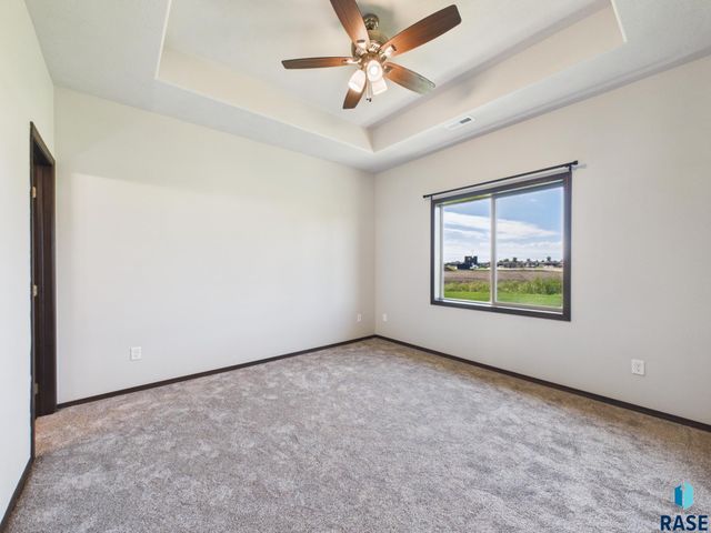 551 Ross St Street, Harrisburg, SD 57032
