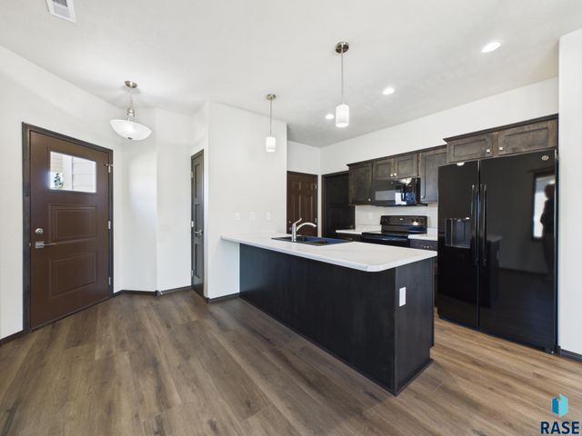 551 Ross St Street, Harrisburg, SD 57032