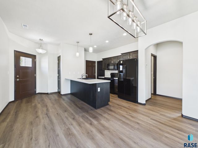 551 Ross St Street, Harrisburg, SD 57032