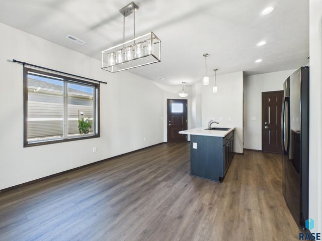 551 Ross St Street, Harrisburg, SD 57032