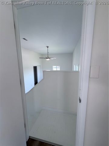 5201 Hammons Drive, Cross Lanes, WV 25313