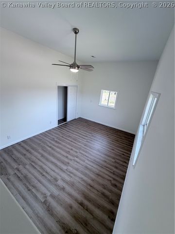 5201 Hammons Drive, Cross Lanes, WV 25313