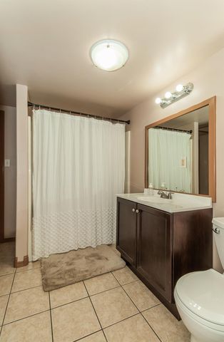 1498 Escalon Avenue, Clovis, CA 93611