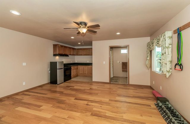 1498 Escalon Avenue, Clovis, CA 93611