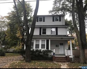 20 Pine Street 1, Closter, NJ 07624
