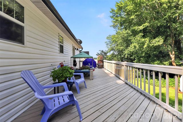 216 Hillside Avenue SW, Concord, NC 28025