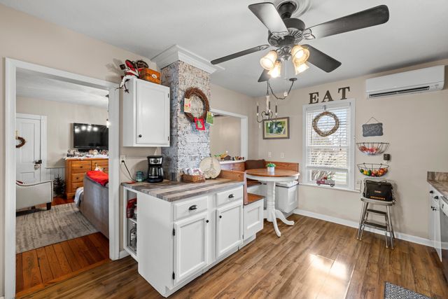 955 ENTRY SCHOOL RD, Fishersville, VA 22939