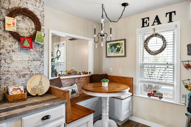 955 ENTRY SCHOOL RD, Fishersville, VA 22939