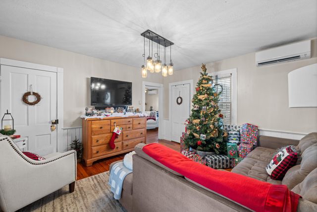 955 ENTRY SCHOOL RD, Fishersville, VA 22939