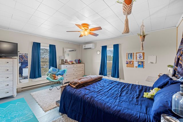 955 ENTRY SCHOOL RD, Fishersville, VA 22939