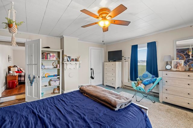 955 ENTRY SCHOOL RD, Fishersville, VA 22939