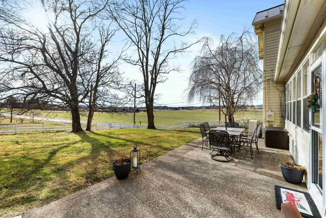 955 ENTRY SCHOOL RD, Fishersville, VA 22939