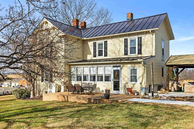 955 ENTRY SCHOOL RD, Fishersville, VA 22939