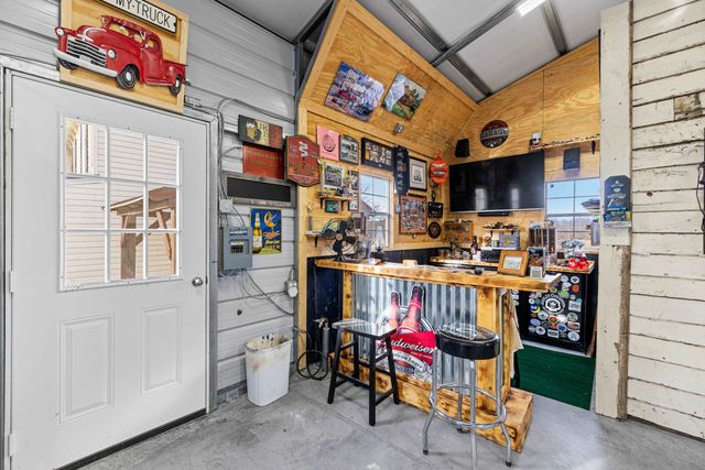 955 ENTRY SCHOOL RD, Fishersville, VA 22939