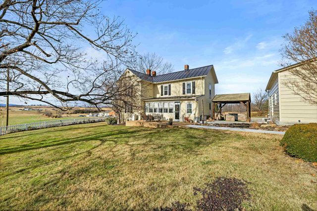 955 ENTRY SCHOOL RD, Fishersville, VA 22939