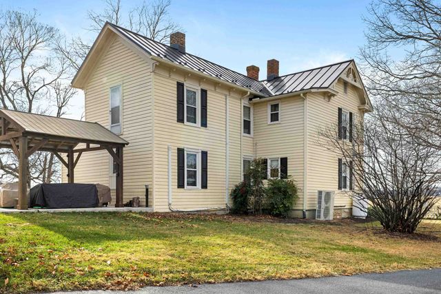 955 ENTRY SCHOOL RD, Fishersville, VA 22939