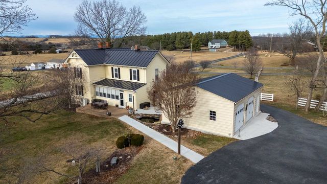 955 ENTRY SCHOOL RD, Fishersville, VA 22939