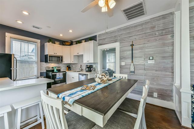 2314 31st Street, Galveston, TX 77550