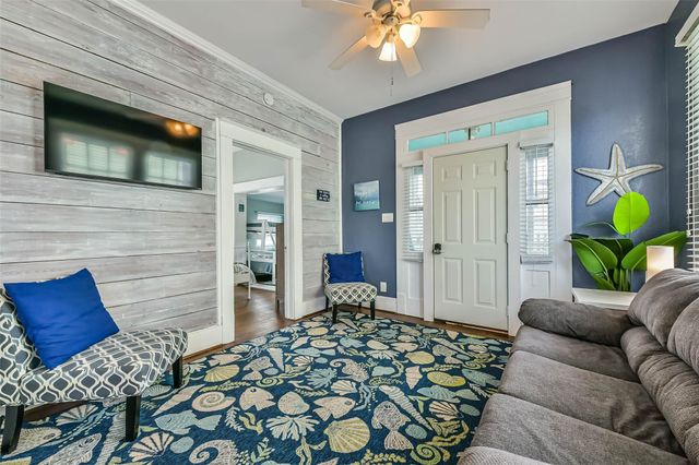 2314 31st Street, Galveston, TX 77550