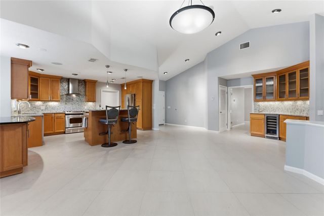 2708 W OSBORNE AVENUE, Tampa, FL 33614